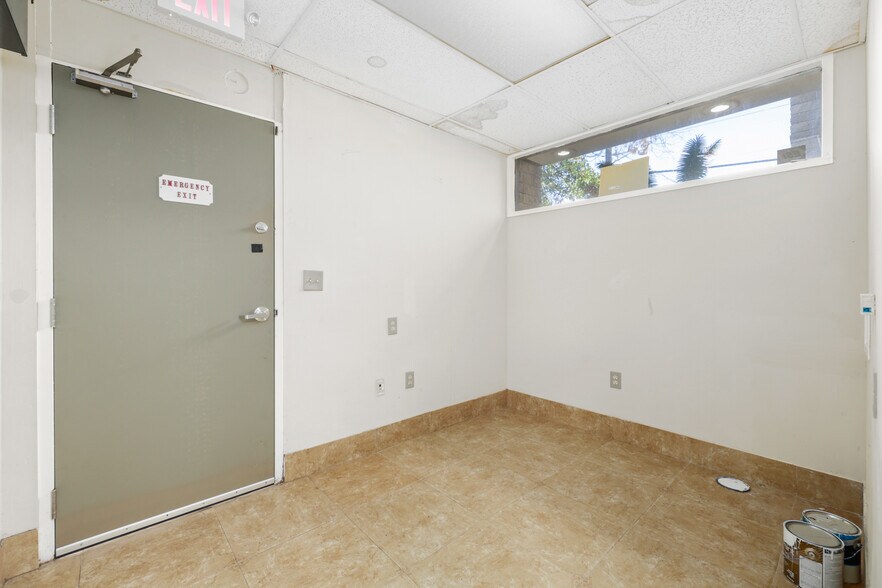 More Photos Of 2054 Park St, Jacksonville Medical For Lease