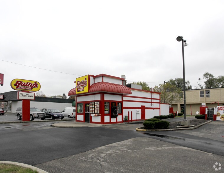 Primary Photo Of 3187 Cleveland Ave, Columbus Fast Food For Lease