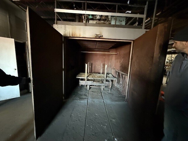 More Photos Of 1702 Wheeling Ave, Glen Dale Manufacturing For Sale