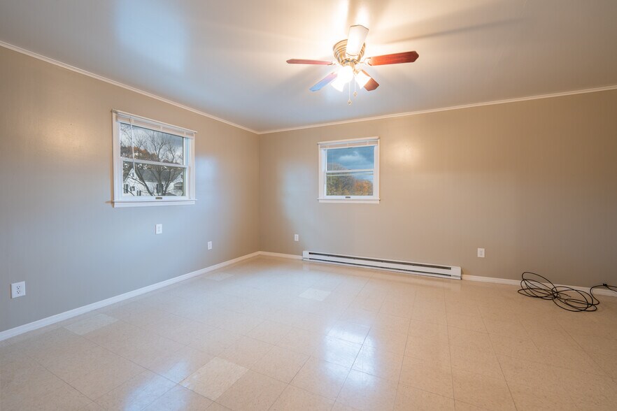 More Photos Of 700 Hoke St, Latrobe Office For Sale