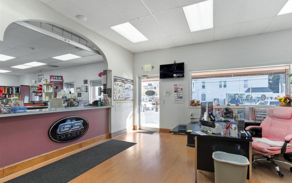 More Photos Of 351 S Potomac St, Hagerstown Office Residential For Sale