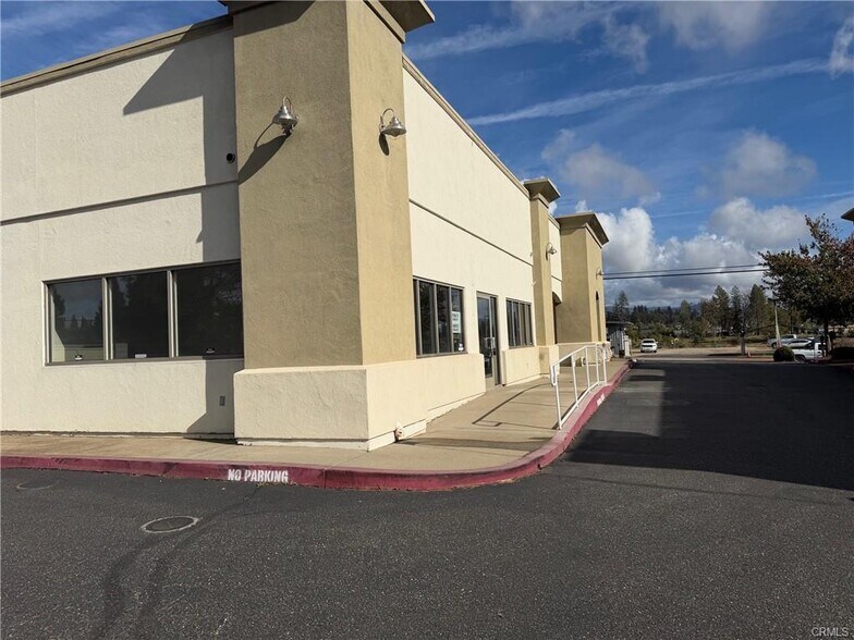 More Photos Of 5837 Clark Rd, Paradise Freestanding For Sale