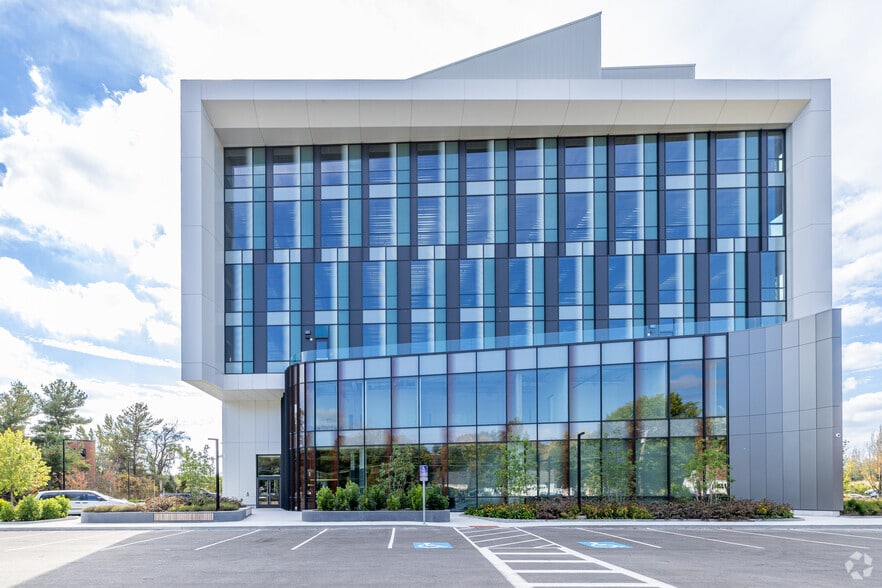 More Photos Of 440 Bedford St, Lexington Research And Development For Lease