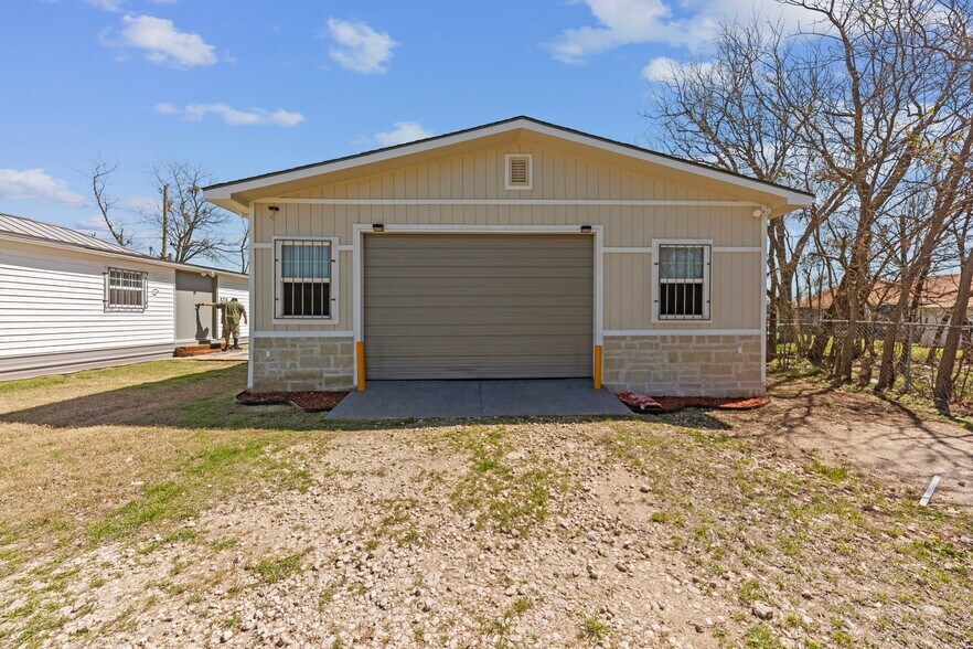 More Photos Of 210 W Dunn Ave, Killeen Office For Sale