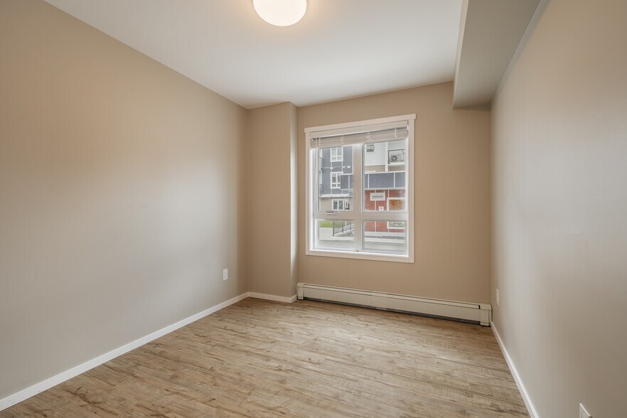 More Photos Of 1070 Noëlla Leclair Way, Ottawa Apartments For Lease