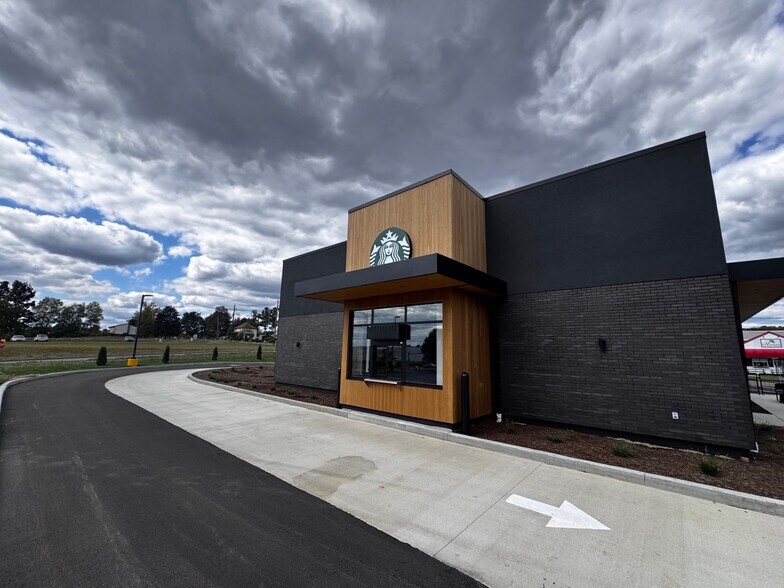 More Photos Of 232 Midway Dr, Dubois General Retail For Sale