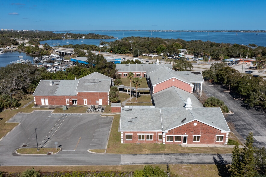 More Photos Of 4400 Dixie Hwy NE, Palm Bay Schools For Sale