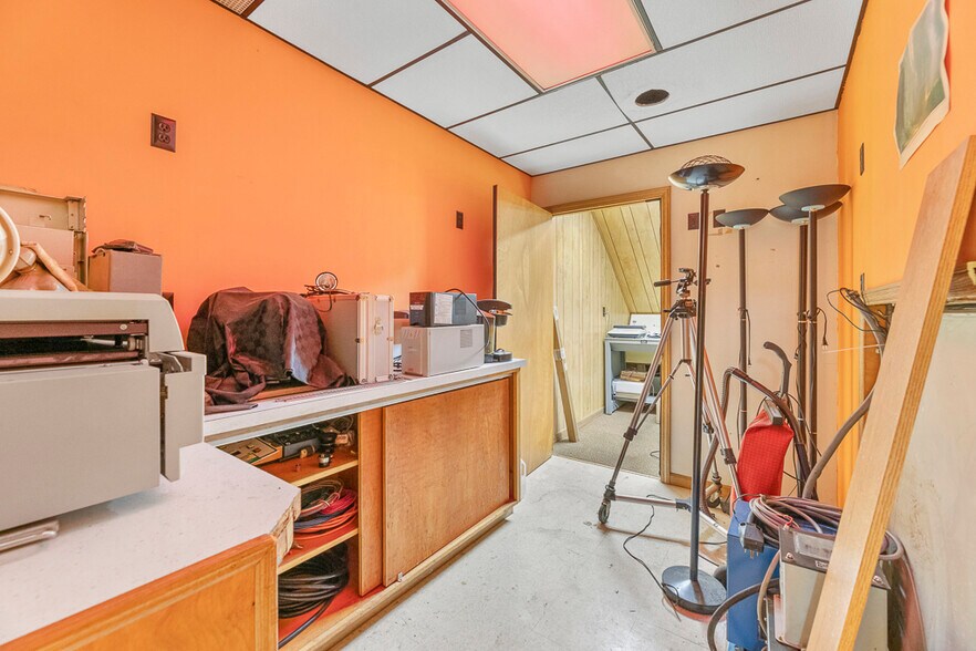 More Photos Of 14924 Beloit Snodes Rd, Beloit Manufacturing For Sale