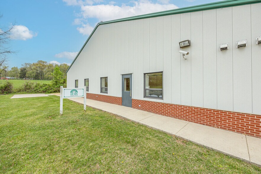 More Photos Of 1265 Goodrich Rd, Stanley Specialty For Sale