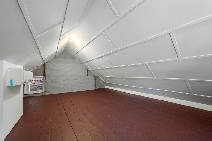 More Photos Of 170 High St / 173 Potomac St, Harpers Ferry Storefront Retail Residential For Sale