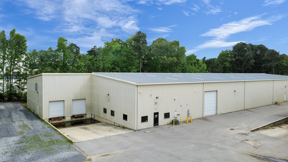 Primary Photo Of 3241 Benchmark Dr, Ladson Warehouse For Sale