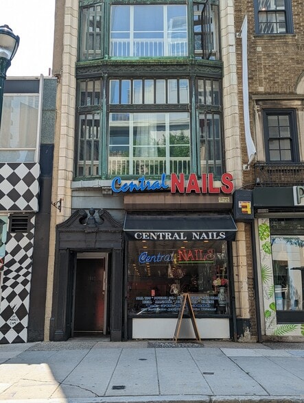 Primary Photo Of 1802 Chestnut St, Philadelphia General Retail For Lease