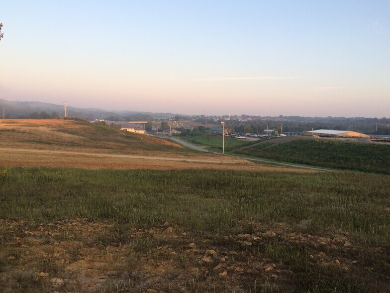 More Photos Of 230 Commerce, Leitchfield Land For Sale