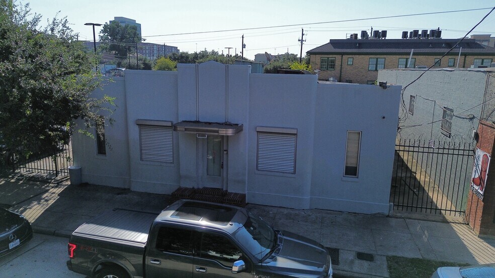 More Photos Of 2317 Fannin St, Houston Office For Sale