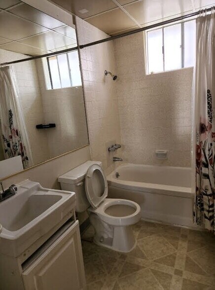 More Photos Of 932 S Gramercy Pl, Los Angeles Apartments For Sale