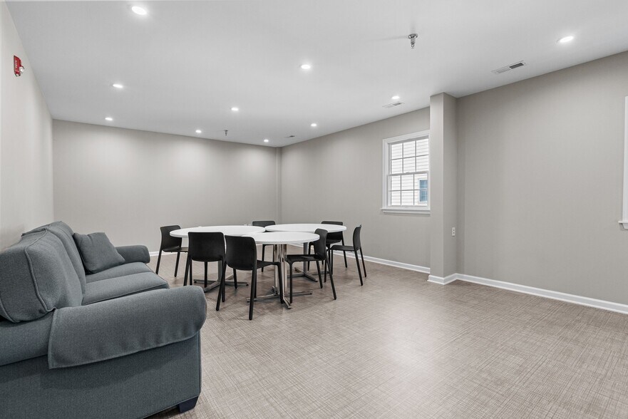 More Photos Of 790 Newtown Yardley Rd, Newtown Medical For Lease