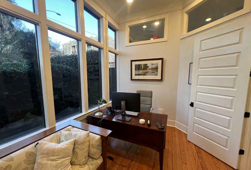 More Photos Of 419 Montgomery St, Savannah Office For Sale