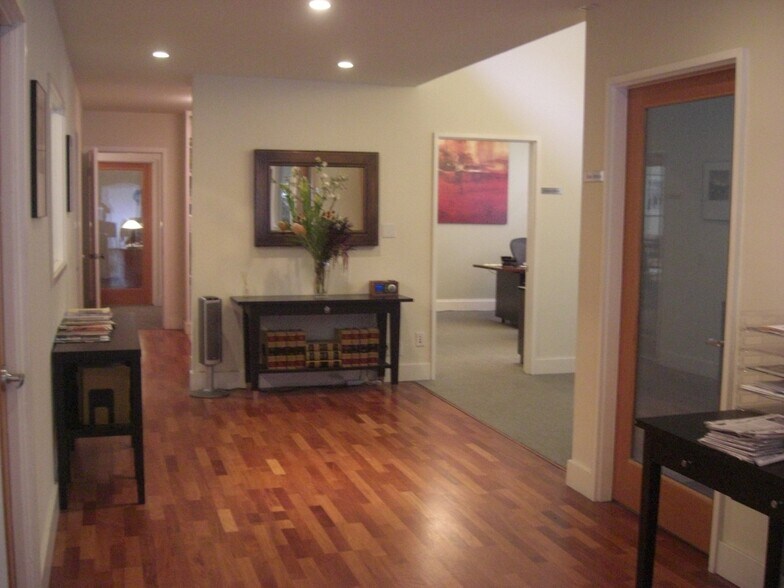 More Photos Of 1808 6th St, Berkeley Office For Lease