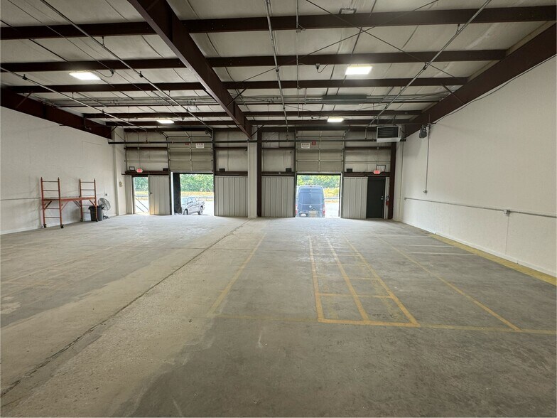 Primary Photo Of 140 Western Maryland Pky, Hagerstown Warehouse For Lease
