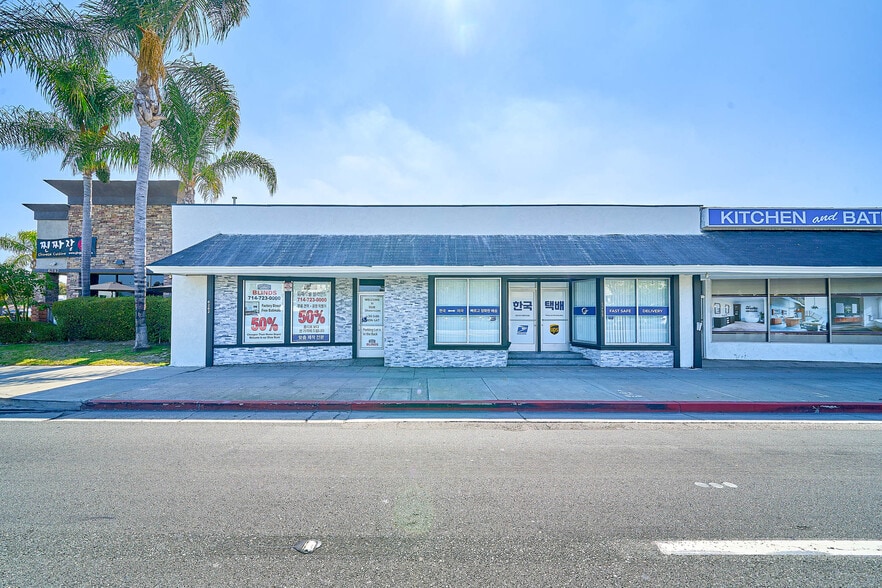 More Photos Of 6262 Beach Blvd, Buena Park Office Residential For Sale
