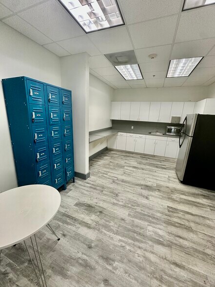More Photos Of 1000 NW 65th St, Fort Lauderdale Office For Lease