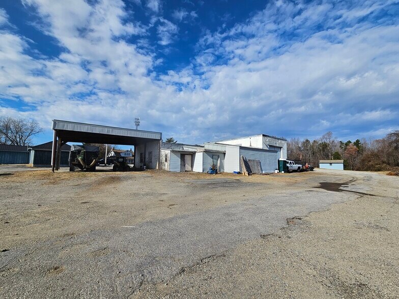 More Photos Of 2690 Old Richmond Road, Danville Office For Sale