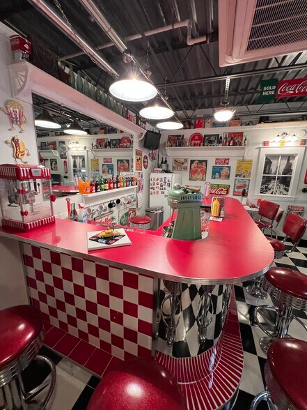 More Photos Of 9181 Commerce Center Cir, Highlands Ranch Self Storage For Sale