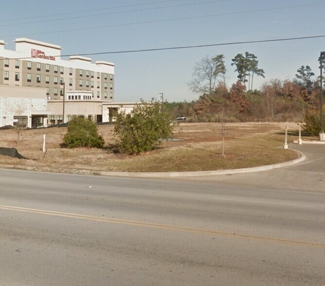 More Photos Of East Hawkins, Longview Land For Lease