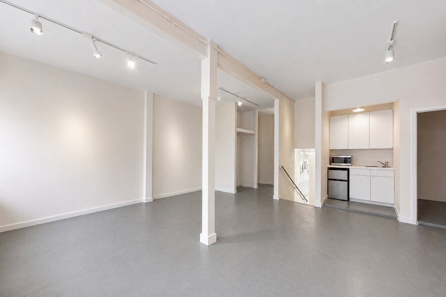 More Photos Of 108 Throckmorton Ave, Mill Valley Storefront For Lease