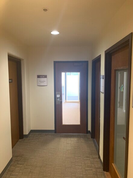More Photos Of 15446 NE Bel Red Rd, Redmond Office For Sale