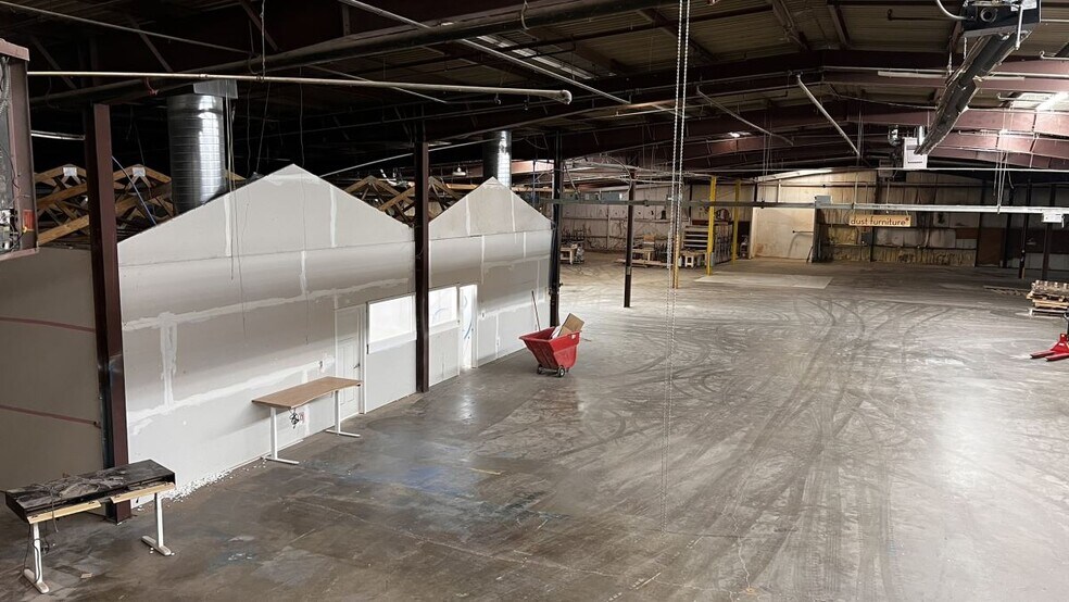 More Photos Of 1652 Ellen Rd, Benton Harbor Manufacturing For Sale