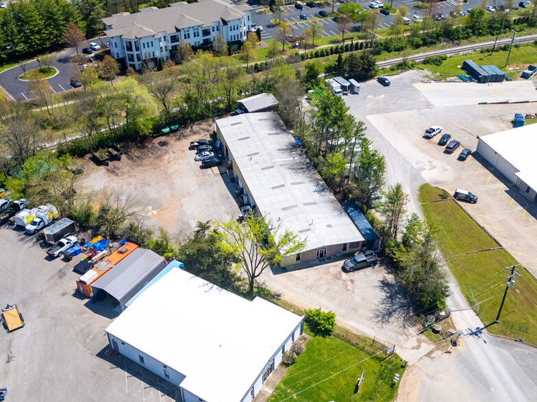 More Photos Of 1127 Harpeth Industrial Ct, Franklin Flex For Sale