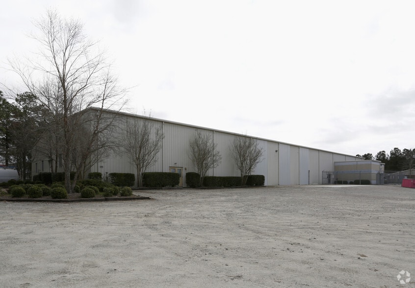 More Photos Of 4608 Coddington Loop, Wilmington Warehouse For Lease