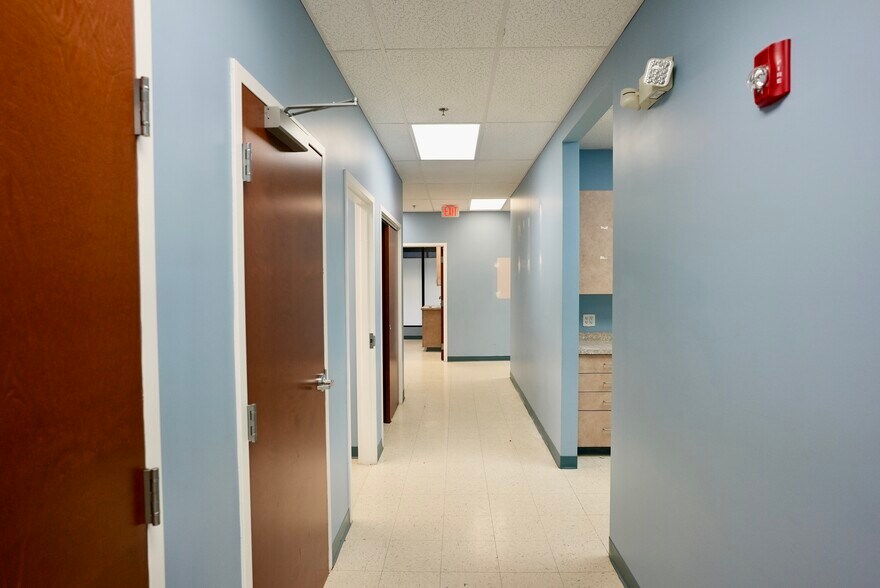 More Photos Of 1340 Belmont St, Brockton Medical For Lease