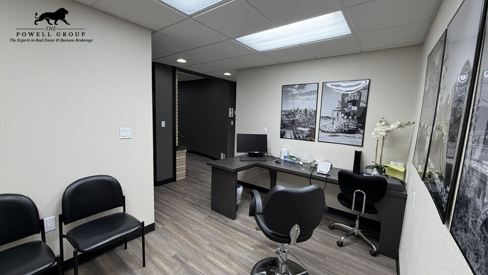 More Photos Of 2615 W 24th St, Plainview Medical For Sale