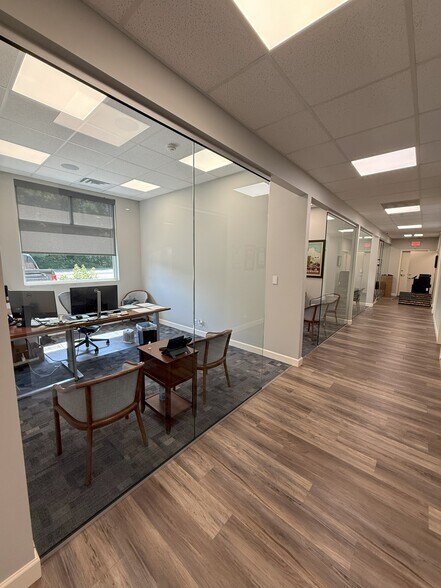 More Photos Of 6683 Reese Rd, Memphis Showroom For Sale