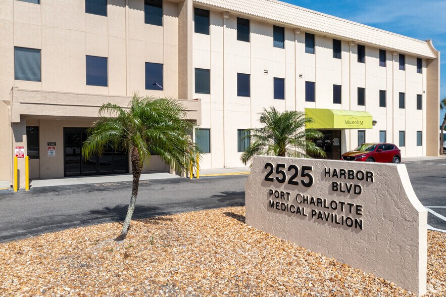 More Photos Of 2525 Harbor Blvd, Port Charlotte Medical For Lease