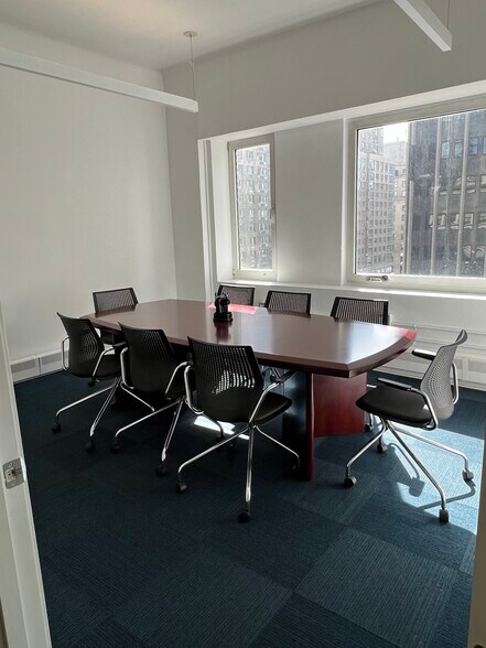 More Photos Of 321 Broadway, New York Land For Lease