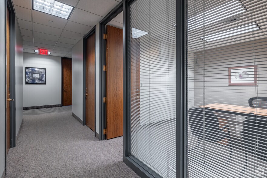 More Photos Of 600 Superior Ave, Cleveland Coworking Space