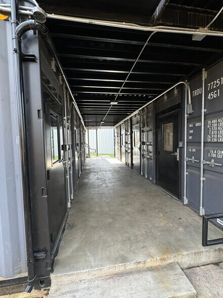 More Photos Of 1130 Chattahoochee Ave NW, Atlanta General Retail For Lease