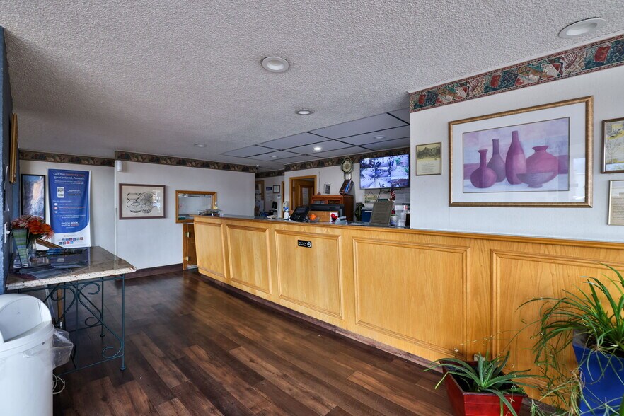 More Photos Of 1623 S Nevada Ave, Colorado Springs Hotel For Sale