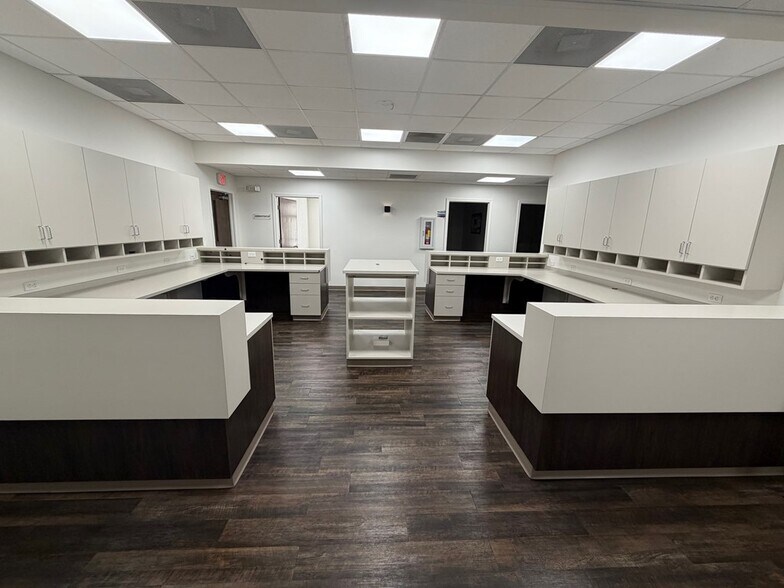 More Photos Of 200 Medical Care Way, Dothan Medical For Lease