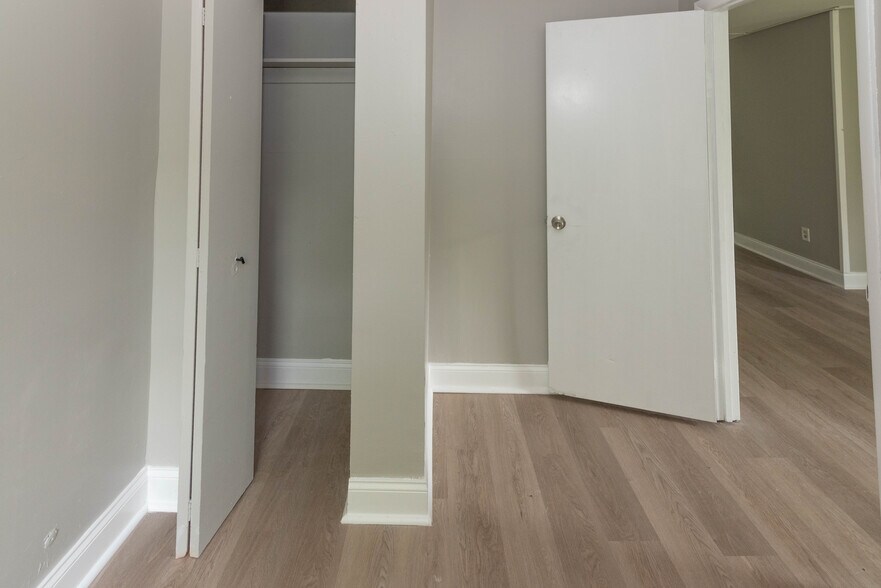 More Photos Of 332 S Franklintown Rd, Baltimore Apartments For Sale