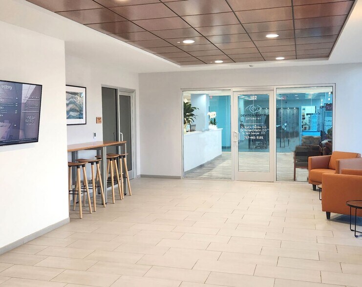 More Photos Of 160 Newtown Rd, Virginia Beach Office For Lease