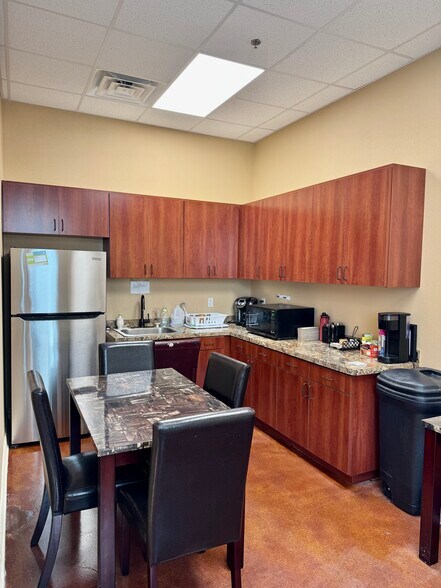 More Photos Of 4441 Long Prairie Rd, Flower Mound Office For Sale