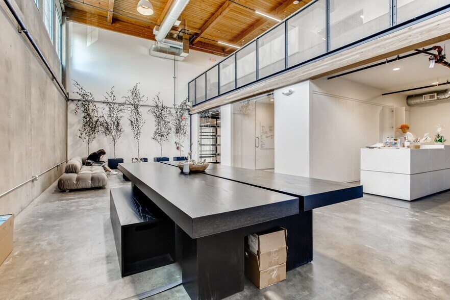 More Photos Of 350 SE Mill St, Portland Office For Lease