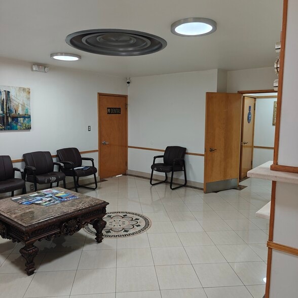 More Photos Of 326-328 N Maclay Ave, San Fernando Medical For Lease