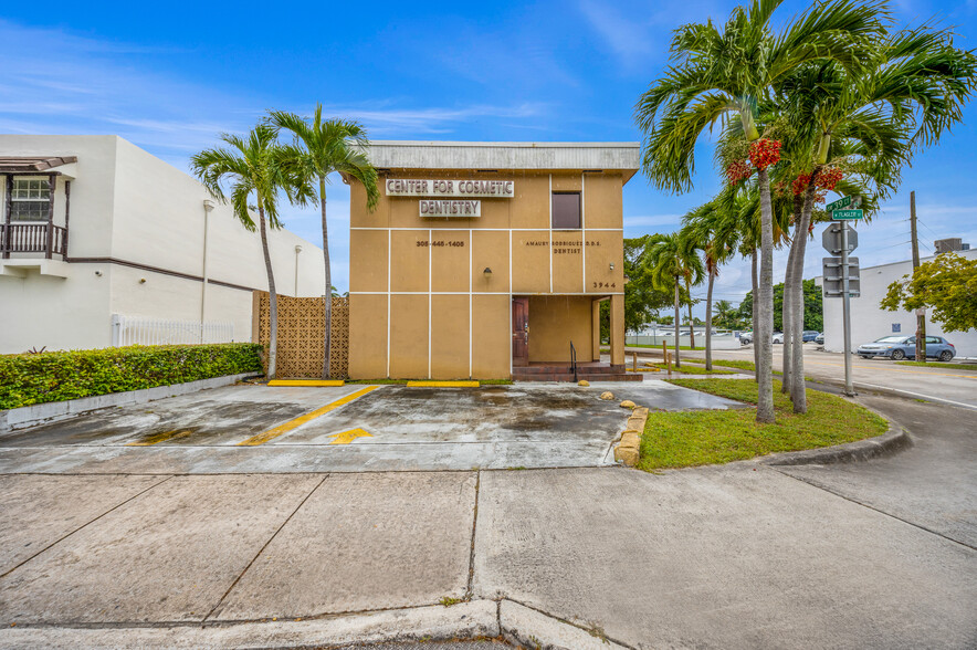 Primary Photo Of 3944 W Flagler St, Miami Medical For Sale