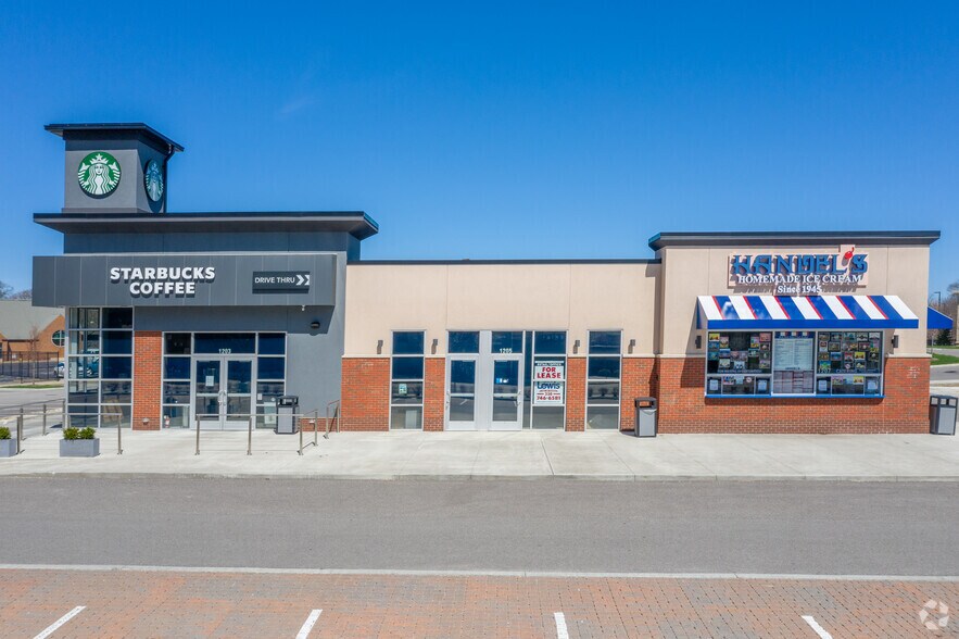 More Photos Of 1203-1207 E Market St, Akron Freestanding For Lease