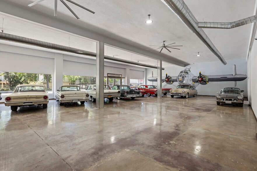 More Photos Of 600 N El Dorado St, Stockton Service For Sale